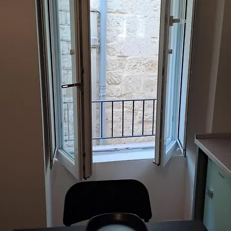 Corte Sui Tetti Di * Bari