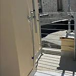 Corte Sui Tetti Di *