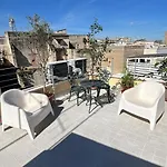 Corte Sui Tetti Di * Bari