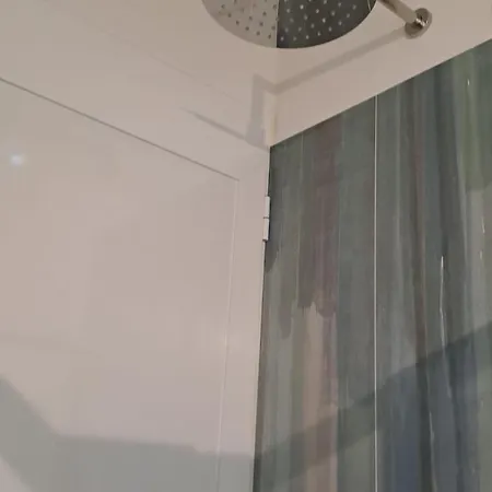 アパート Corte Sui Tetti Di バーリ